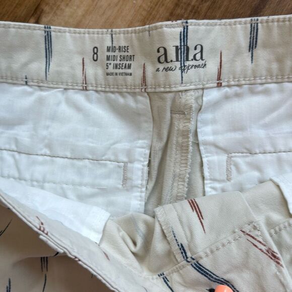 a.n.a Women’s 5” Mid Rise Chino Short in Birch Geo Size 8 NWT - Picture 4 of 6